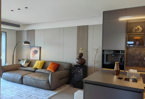 135m&sup2;十八年老房爆改现代简约风，休闲松弛感满满